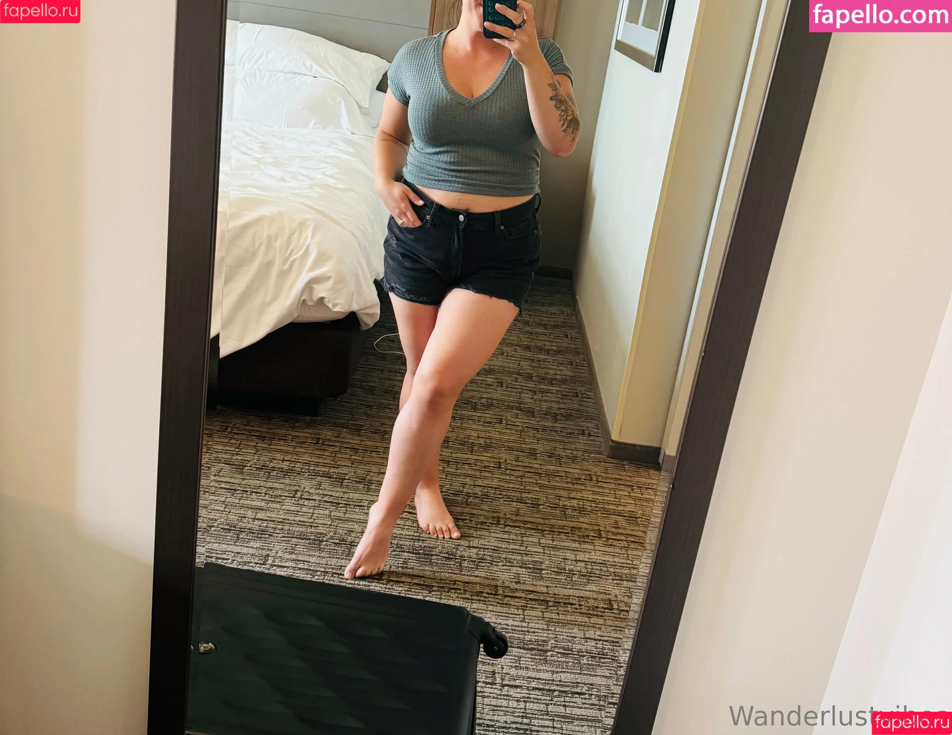 wanderlustvibes / wanderlustvibestribe Onlyfans Photo Gallery 