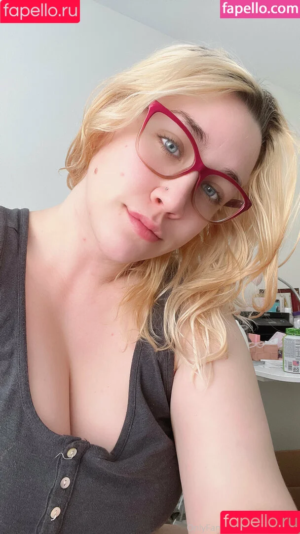 ashucosfree / kohkohpuffss Onlyfans Photo Gallery 