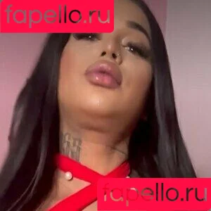 TsCarlaAmaral Onlyfans Photo Gallery 