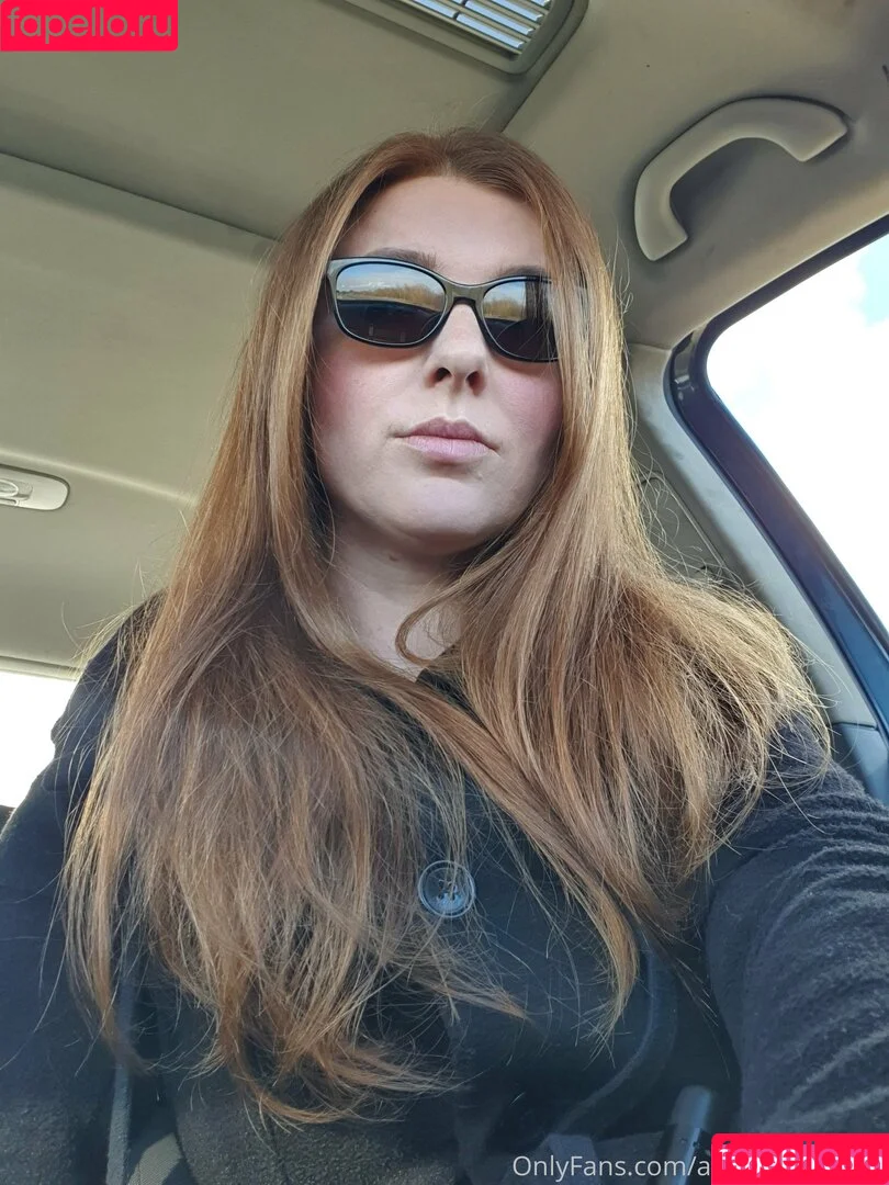 _amber_mae_ / amber_mae_uk Onlyfans Photo Gallery 