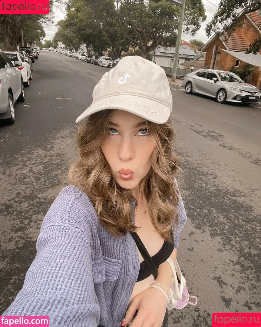 Alaurabidingcitizen / api2 Onlyfans Photo Gallery 