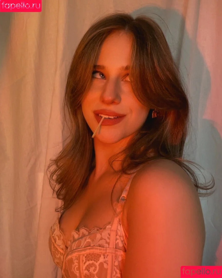 Alaurabidingcitizen / api2 Onlyfans Photo Gallery 