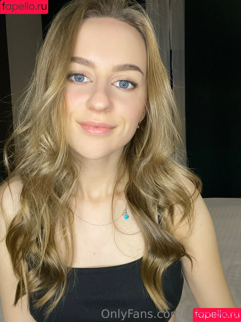 kkasharii / kkassaria Onlyfans Photo Gallery 