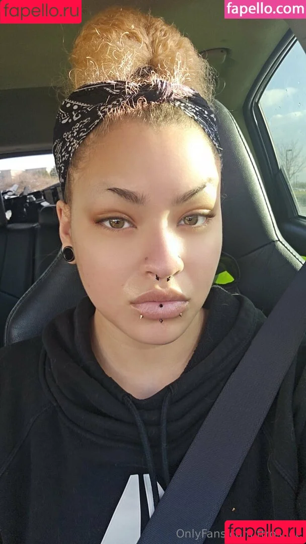 troseofficial / ttroseee Onlyfans Photo Gallery 