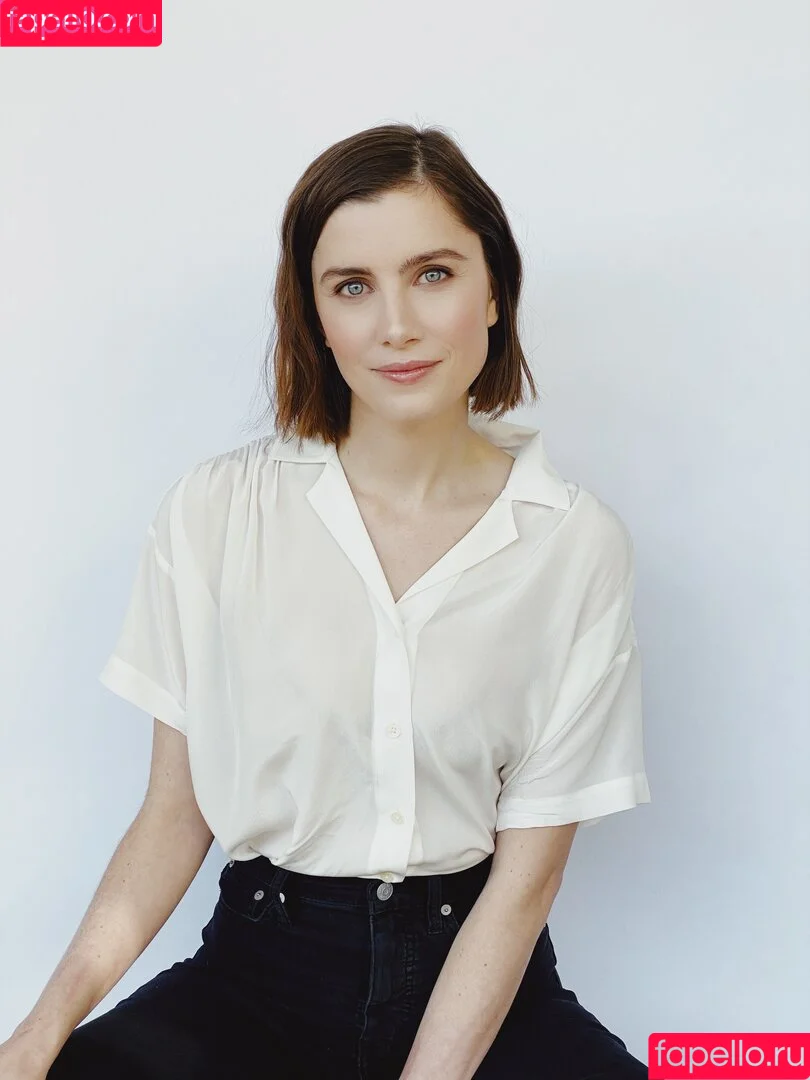 Vic Michaelis / vicmmic Onlyfans Photo Gallery 