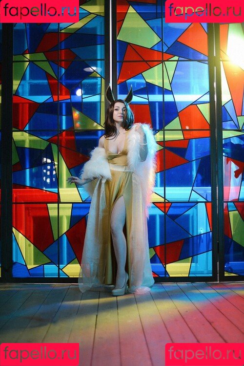 Dear Iris / DearIris_ / dear.dear.iris / dear.iris / dear_iris Onlyfans Photo Gallery 