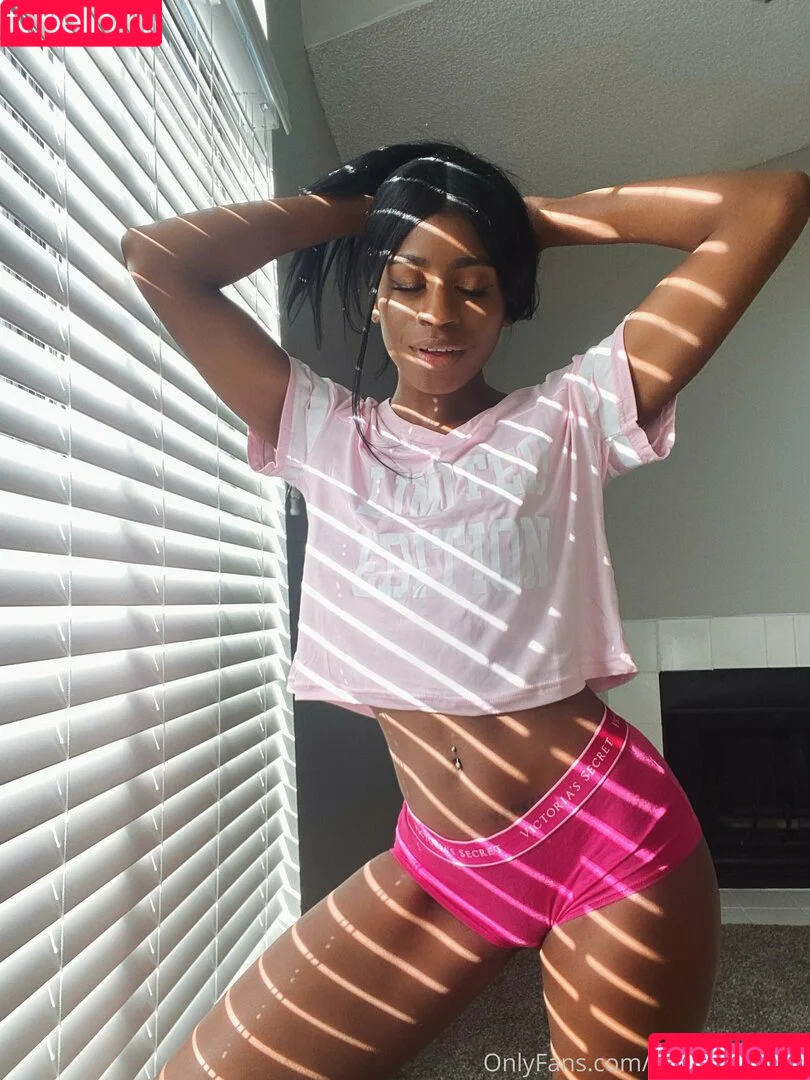 nicolekittfree / thenicolekitt Onlyfans Photo Gallery 