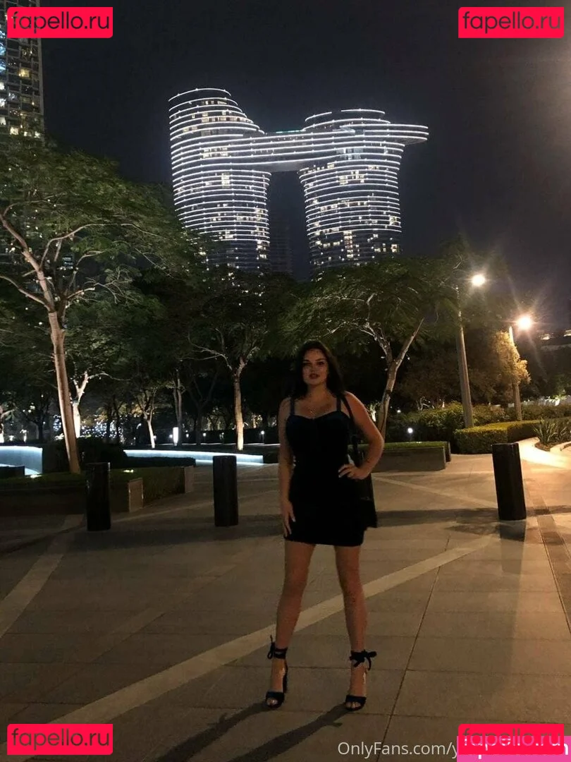 yanamulberry Onlyfans Photo Gallery 