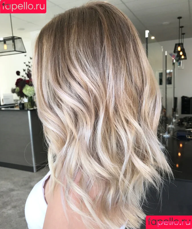 noraawoods Onlyfans Photo Gallery 