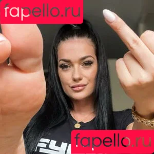 Goddess Mona / ygfoot Onlyfans Photo Gallery 