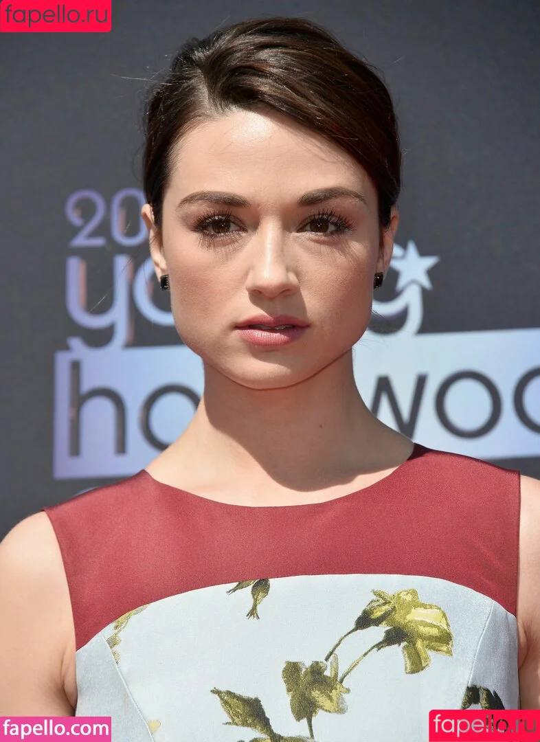 Crystal Reed / crystalmreed Onlyfans Photo Gallery 