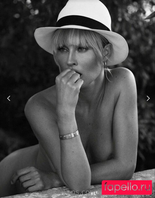 onlysimonafans / simonaaaab Onlyfans Photo Gallery 