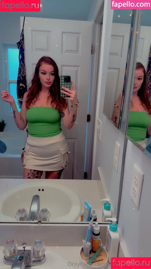 veesthroattrap Onlyfans Photo Gallery 