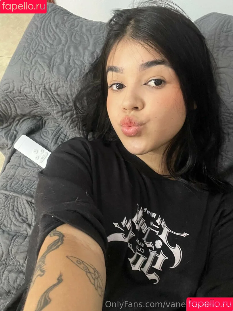 vanessabellaxo / vanessabellfree Onlyfans Photo Gallery 