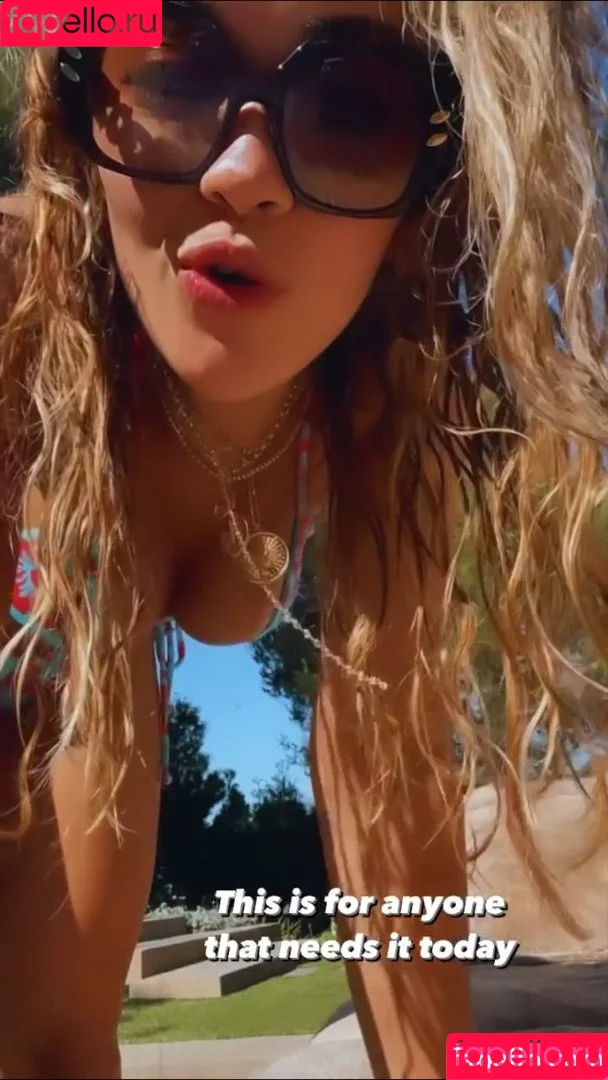 Rita Ora / RitaOra Onlyfans Photo Gallery 