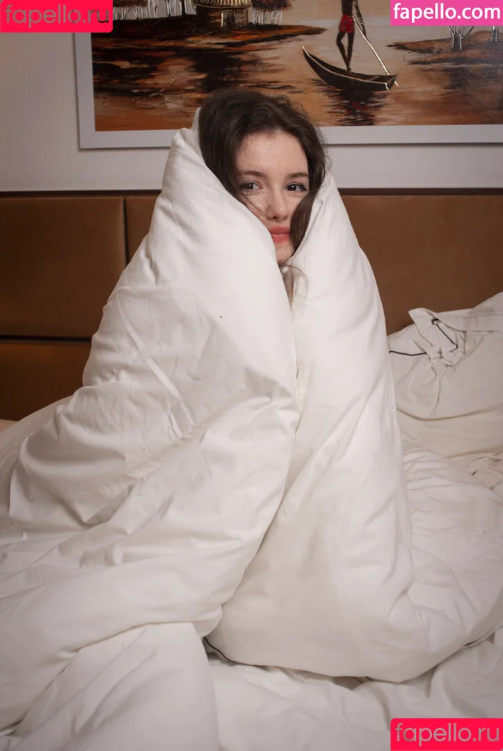 Mona Maria / monamariaa Onlyfans Photo Gallery 