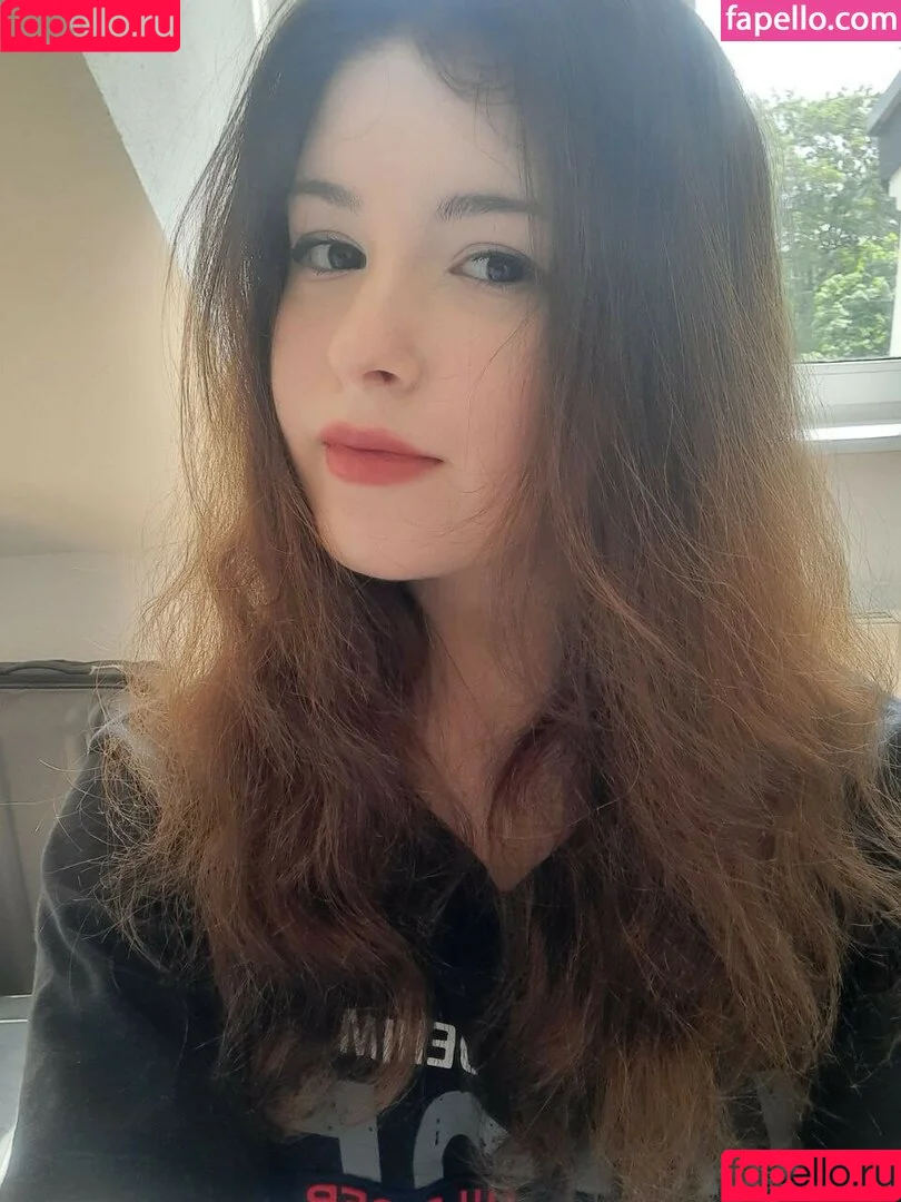 Mona Maria / monamariaa Onlyfans Photo Gallery 