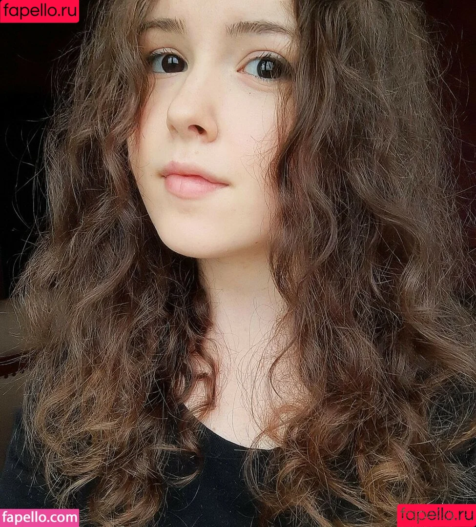 Mona Maria / monamariaa Onlyfans Photo Gallery 