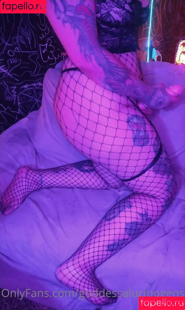 alucinogens Onlyfans Photo Gallery 