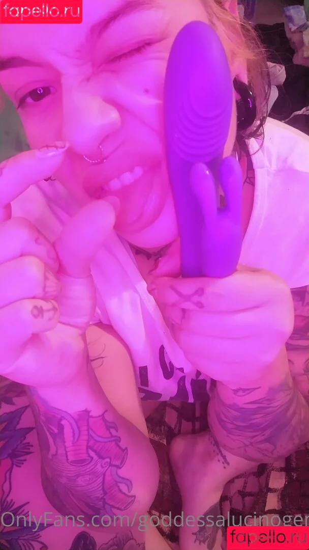 alucinogens Onlyfans Photo Gallery 