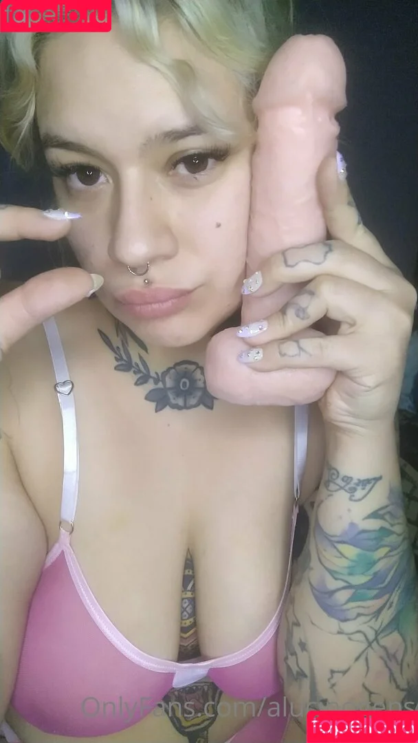 alucinogens Onlyfans Photo Gallery 