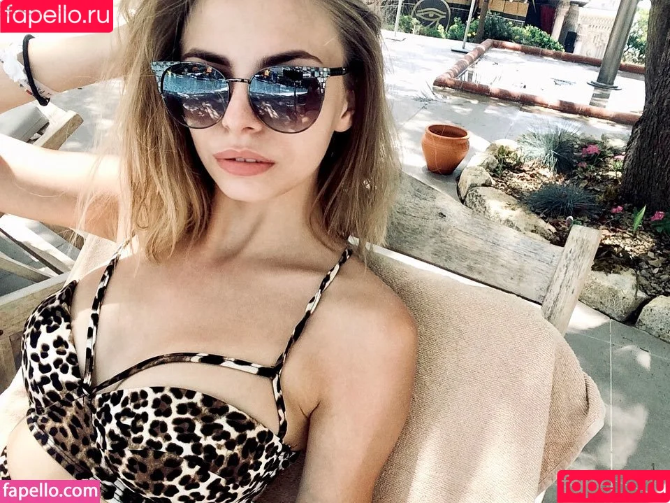 Busya18plus / busya18 Onlyfans Photo Gallery 