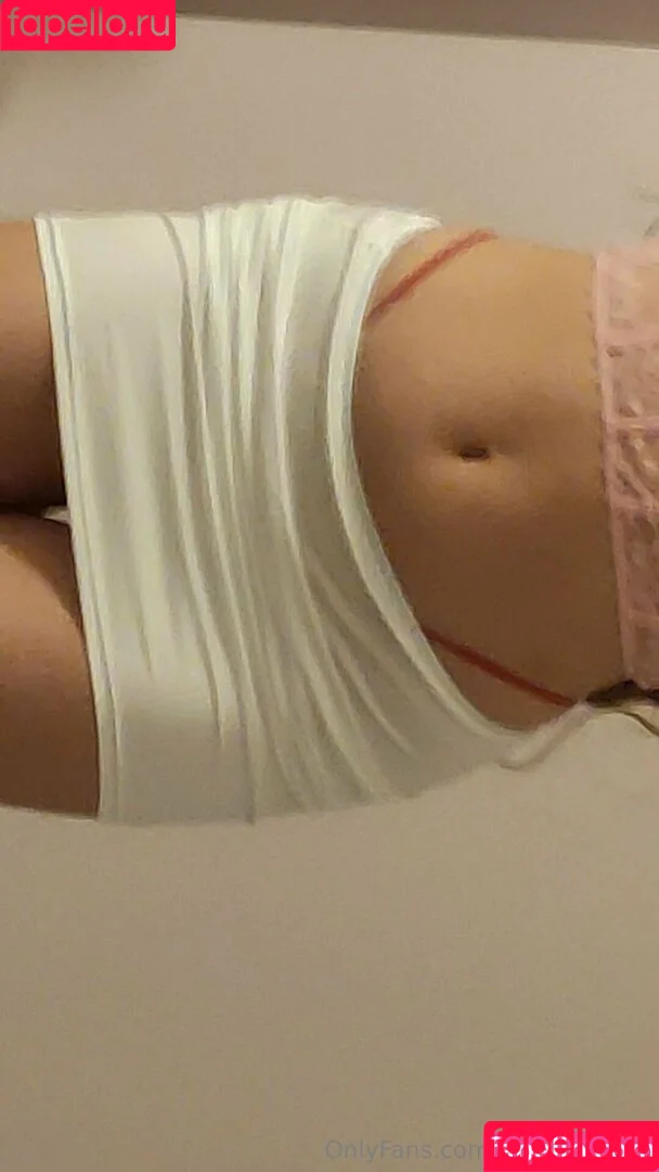 alina.ray / alinarai07 Onlyfans Photo Gallery 