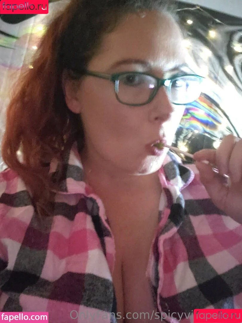 miesey2wavy / spicyvivianrain Onlyfans Photo Gallery 