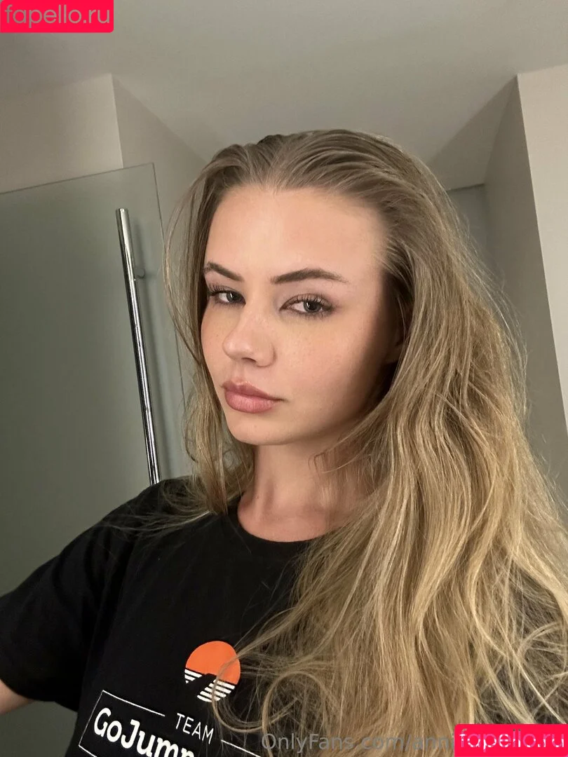 annika.fedorov Onlyfans Photo Gallery 