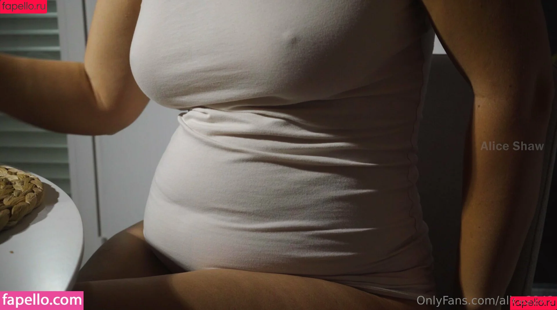 alice2242 Onlyfans Photo Gallery 