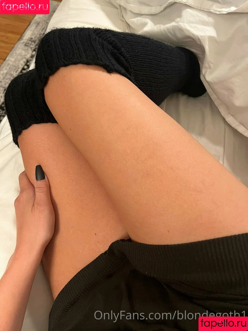 Blondegoth1 Onlyfans Photo Gallery 