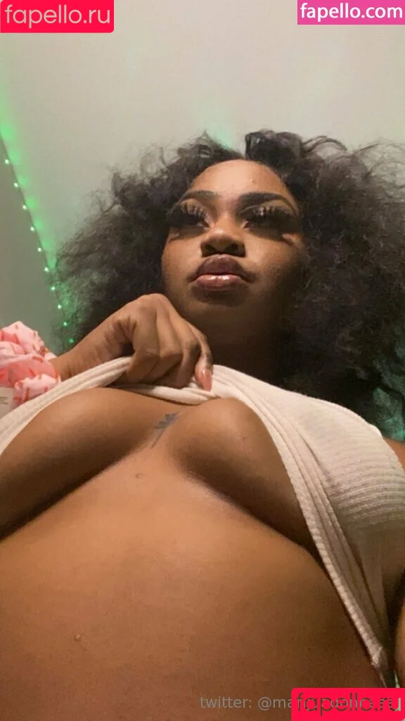 mochi.ansher / spoiledmochi Onlyfans Photo Gallery 