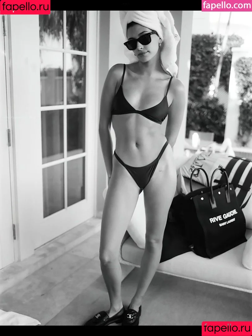 Hailey Bieber / baldwin / haileeybear / haileybieber Onlyfans Photo Gallery 