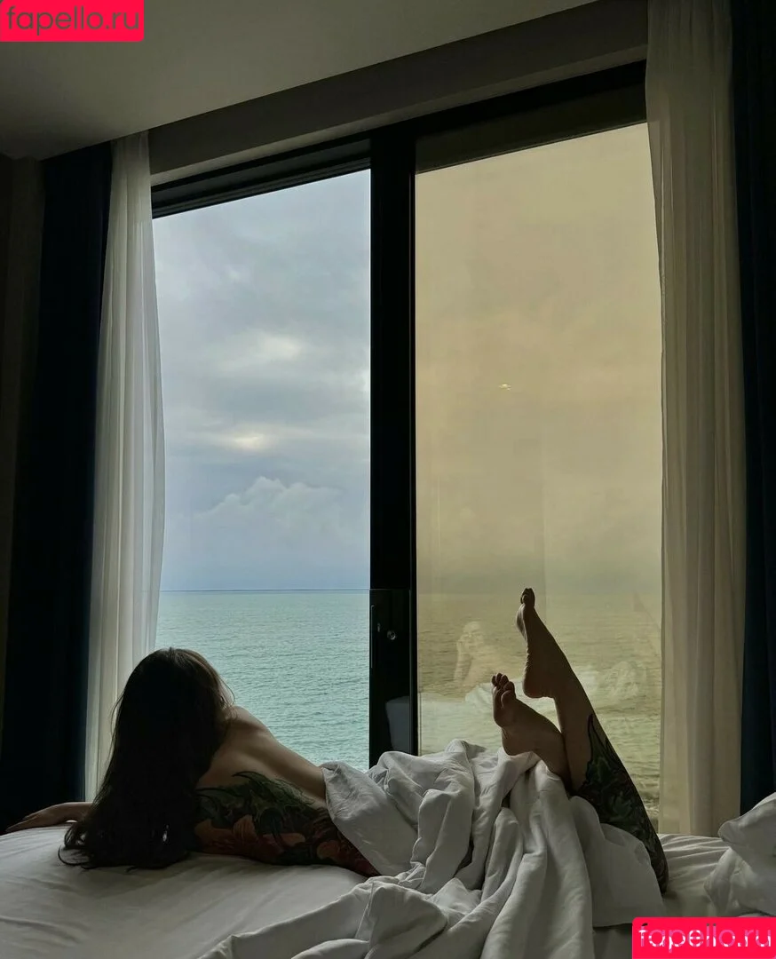 Toma Zhdanova / _tomato_333_ Onlyfans Photo Gallery 