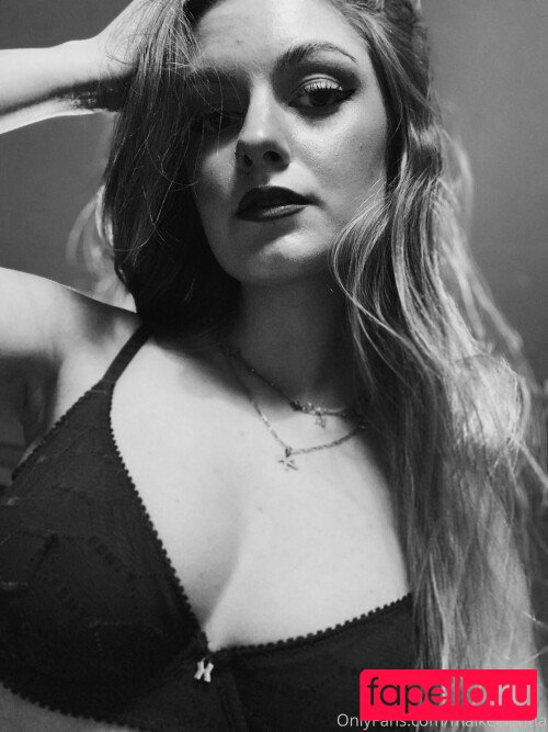 maikeelenna / maiku / skyress_vip Onlyfans Photo Gallery 