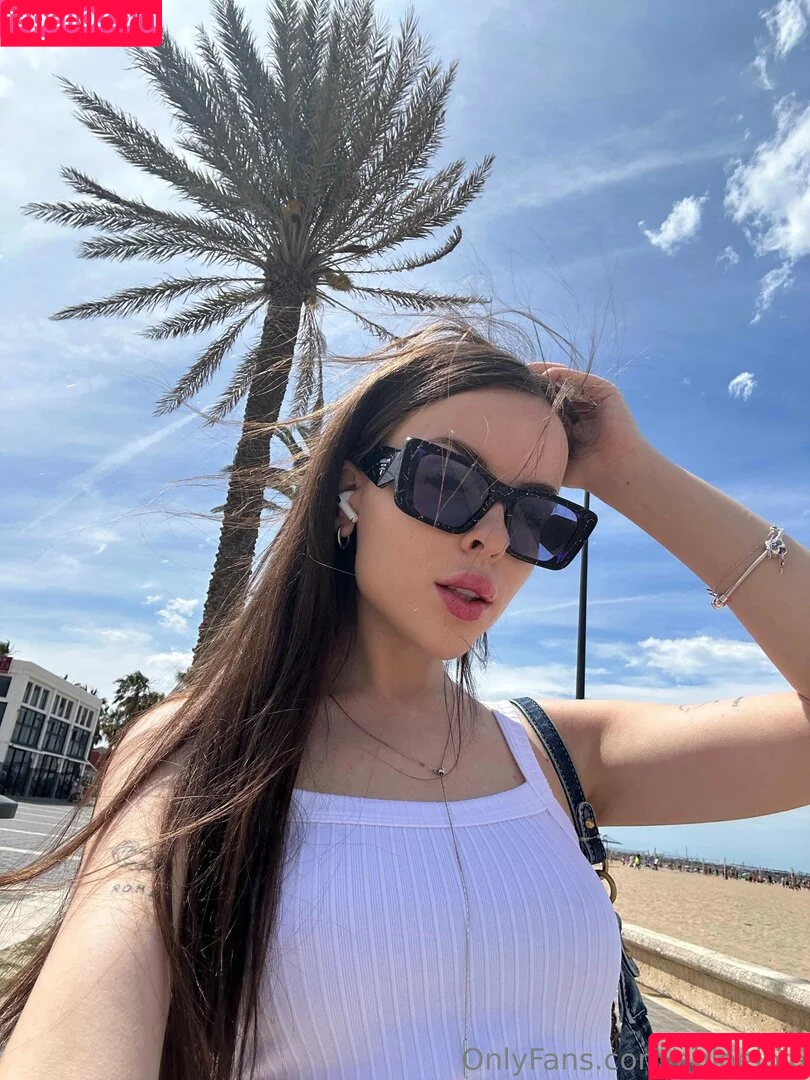 chloe_louise_bray / chloelolo Onlyfans Photo Gallery 