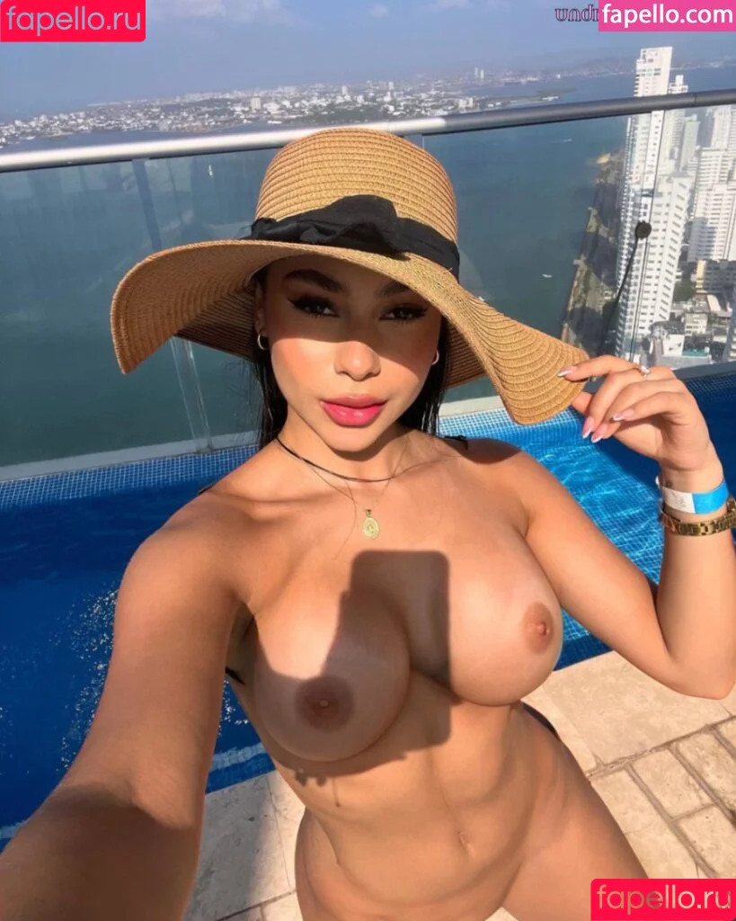salomevasquez Onlyfans Photo Gallery 