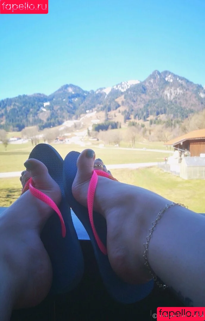 higharches_bella / higharchesmartina Onlyfans Photo Gallery 