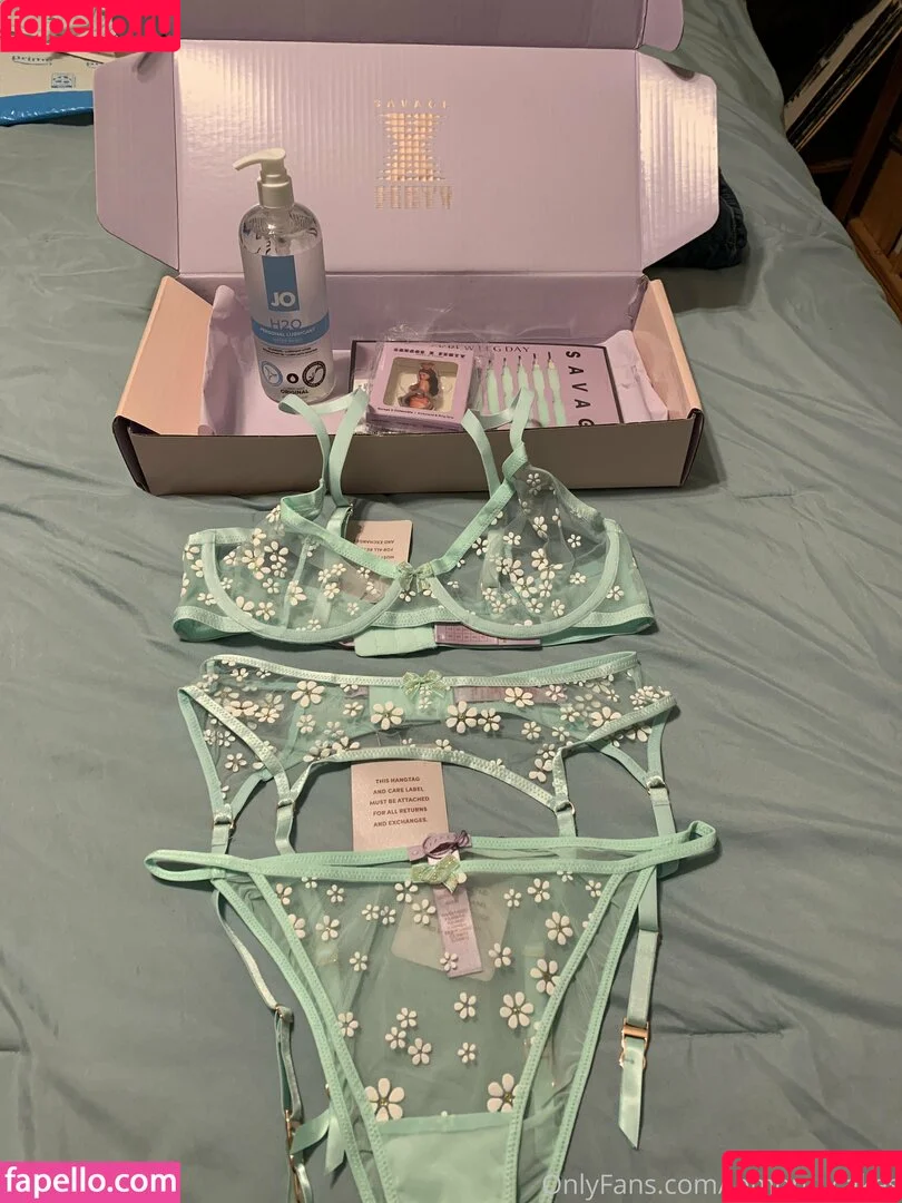 https: / lemon___cakes / lemon__cakes Onlyfans Photo Gallery 