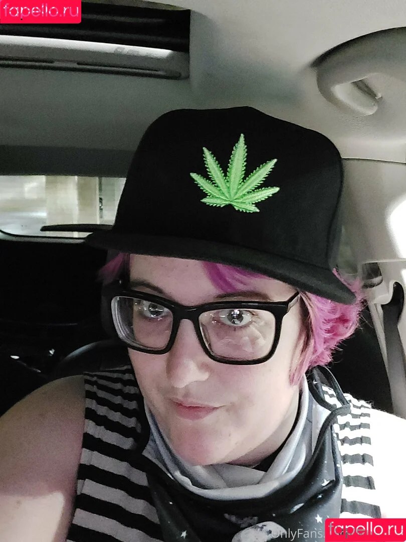 kinky907 / kinkysmoker90 Onlyfans Photo Gallery 