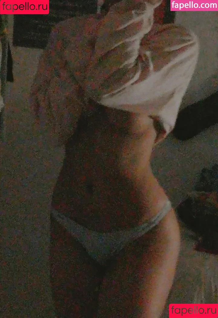 Clementine / clementinelea / yourclem Onlyfans Photo Gallery 