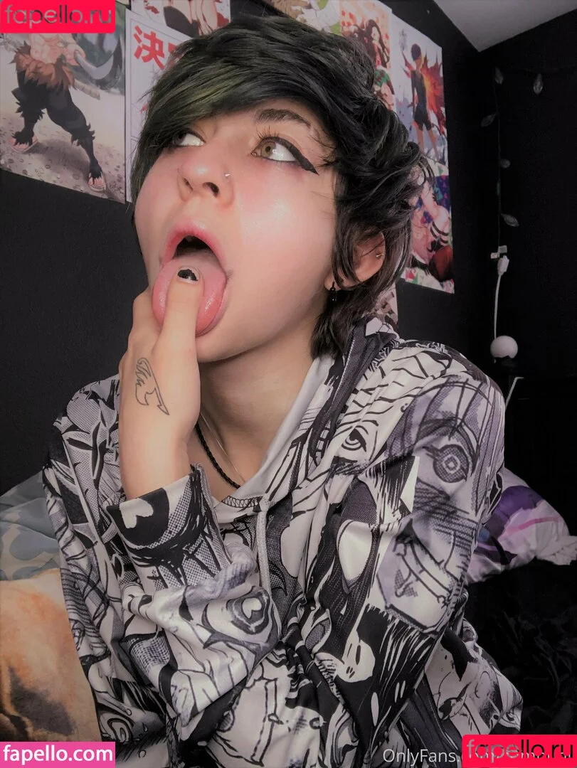 boozy.gremlin / boozygremlin Onlyfans Photo Gallery 