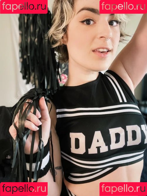 Nic Lynn / tithegirl Onlyfans Photo Gallery 