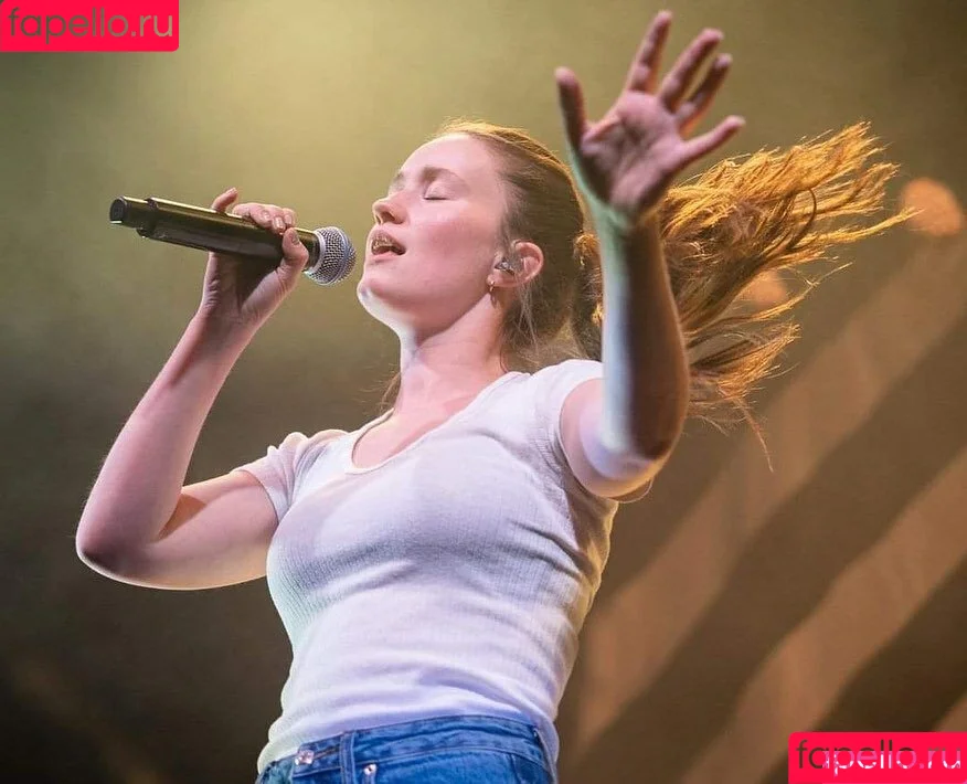 Sigrid / Sigrid Solbakk Raabe / thisissigrid Onlyfans Photo Gallery 