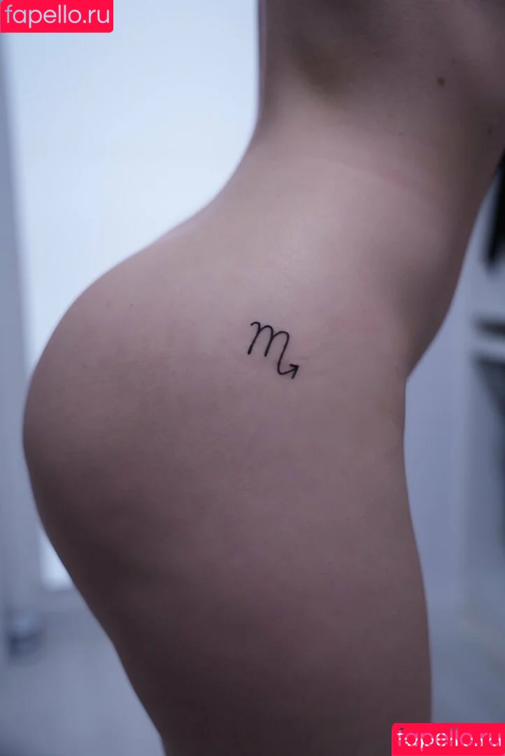 Putowska Hoe / blonde.lady Onlyfans Photo Gallery 