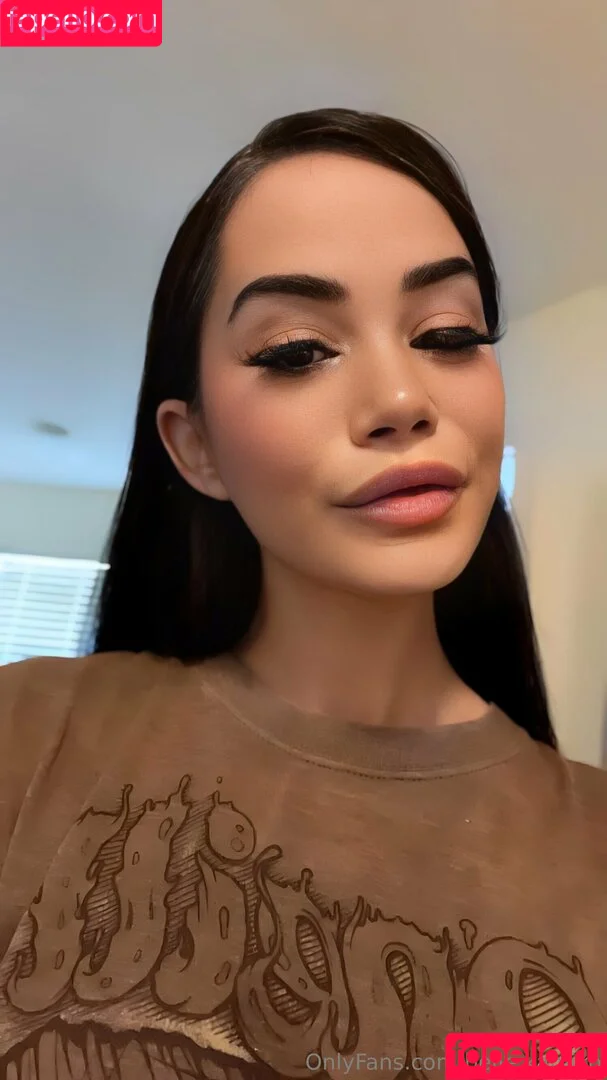 belle.kamiko Onlyfans Photo Gallery 