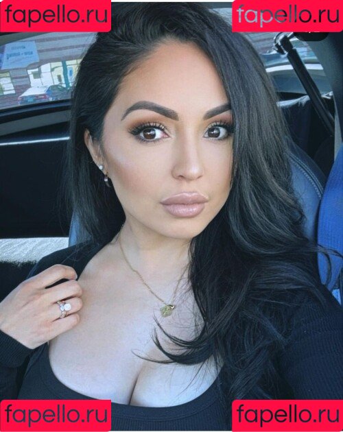 msmichellemamii / msmichellemamiixoxo Onlyfans Photo Gallery 