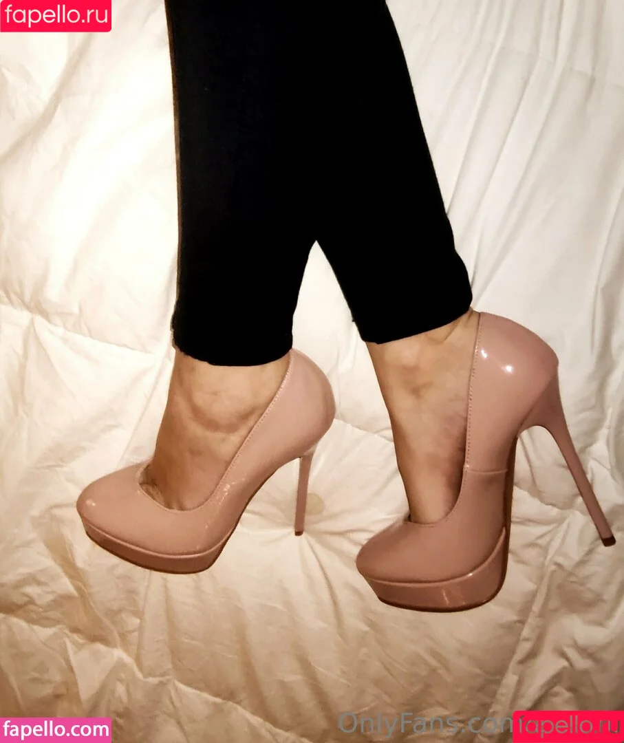 asstini Onlyfans Photo Gallery 