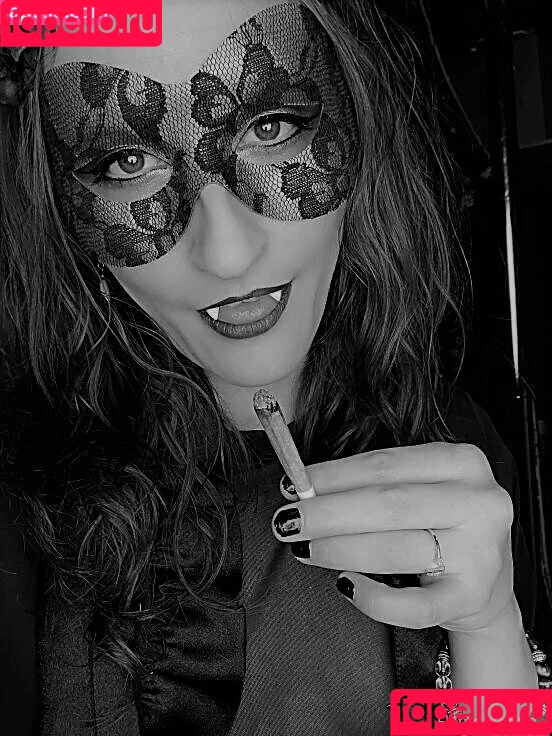 flame.nymph / flamenymph Onlyfans Photo Gallery 