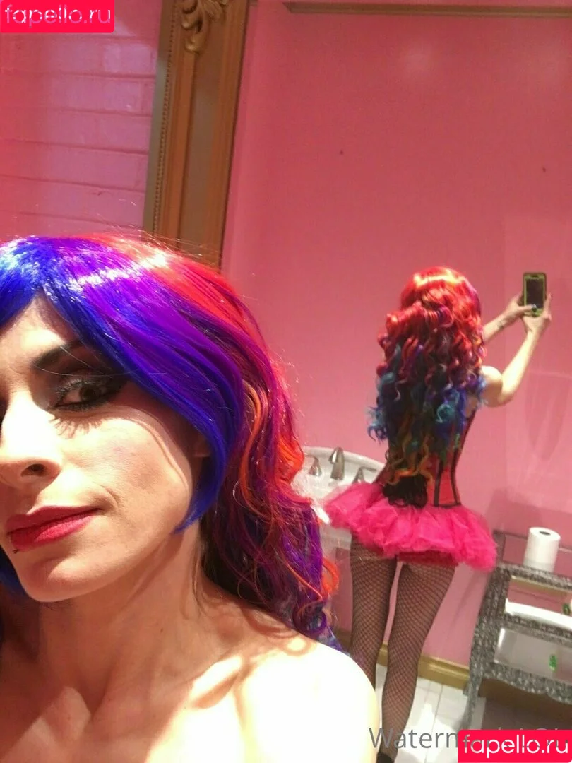 naughtyjeeper801f / peanutbutterandjellyaddict Onlyfans Photo Gallery 